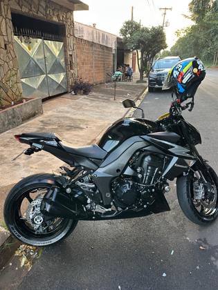 KAWASAKI Z1000 KAWASAKI Z1000